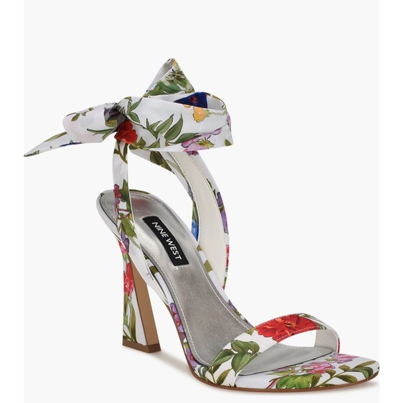 Nine West Women's Kelsie Heeled Sandal size 9 tried on never worn out. - Picture 1 of 8